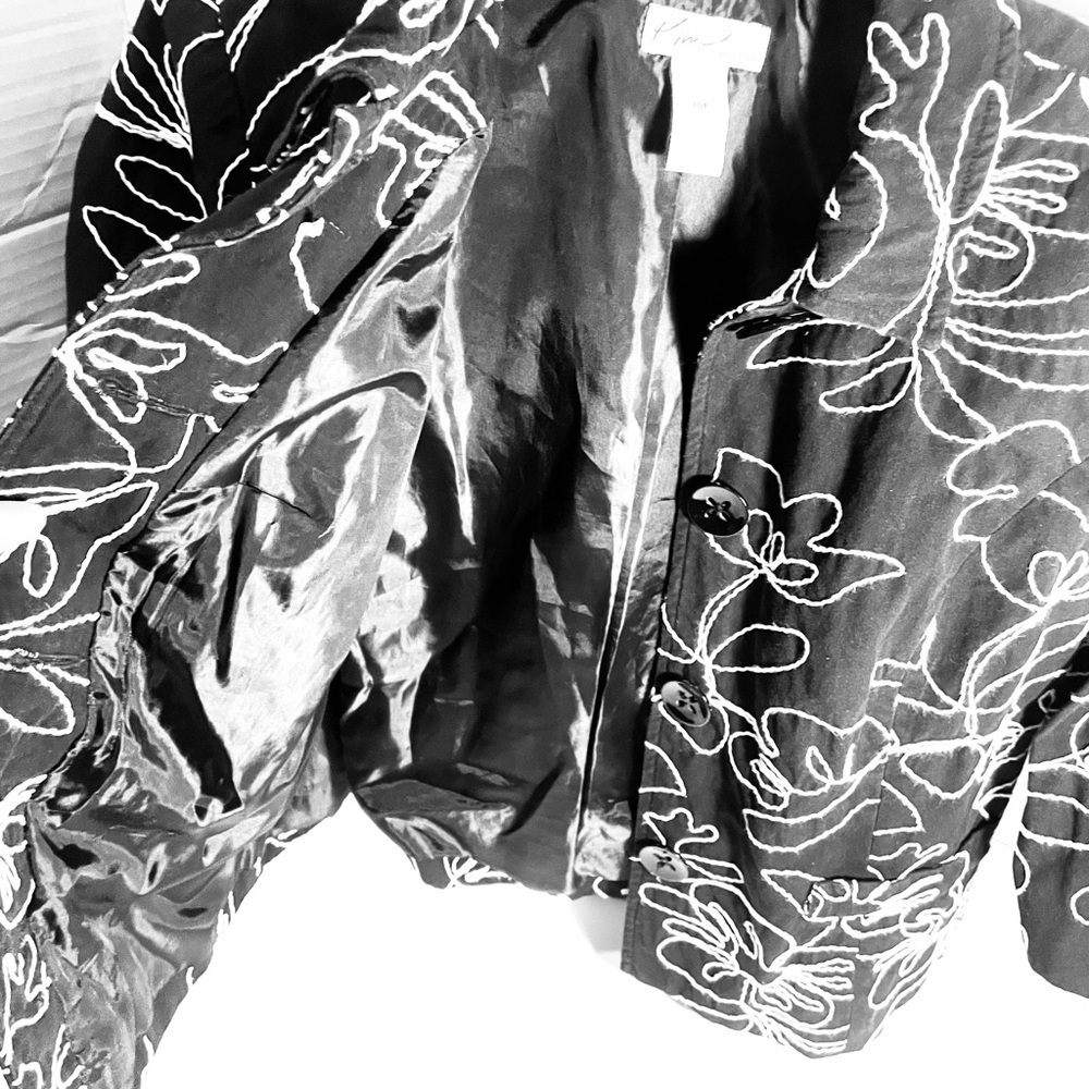 Kim Rogers Petite 10 Black White Floral Embroidered Cropped Jacket Blazer - Picture 2 of 10